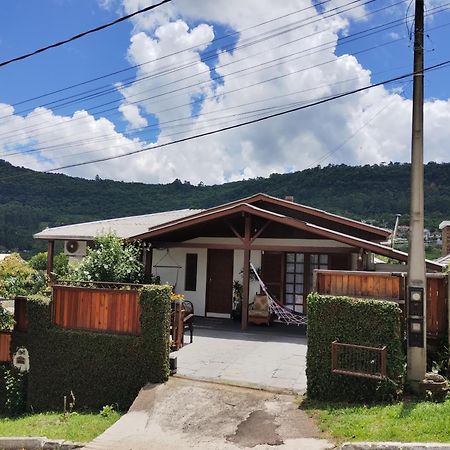 Casa Da Familia De Gramado Villa Екстериор снимка